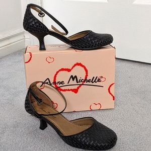 New in box Anne Michelle dress shoes pumps Sz 6.5